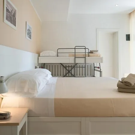 Hotell Bristol 3*