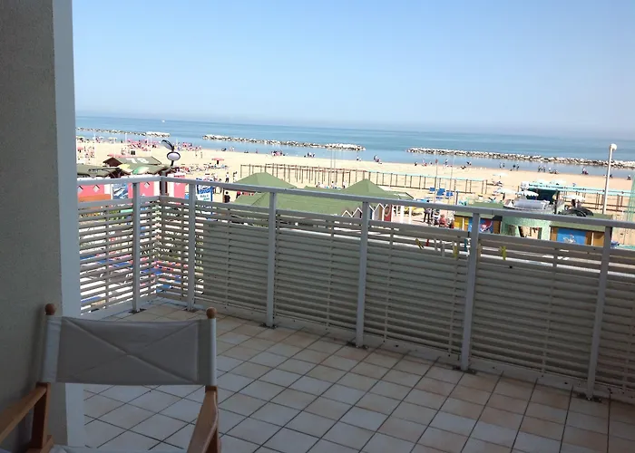 Bristol Hotell 3*