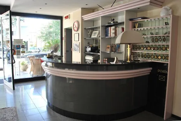 Hotell Bristol 3*