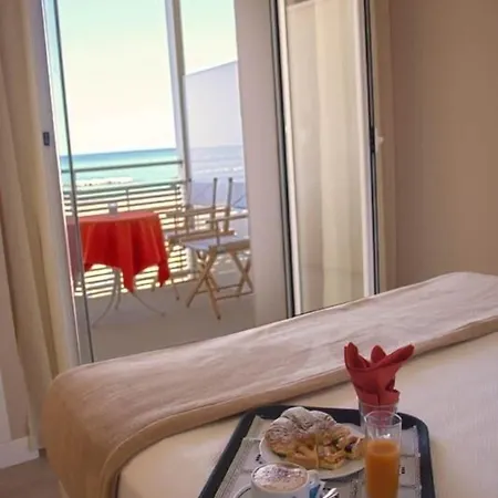 Hotel Bristol 3*