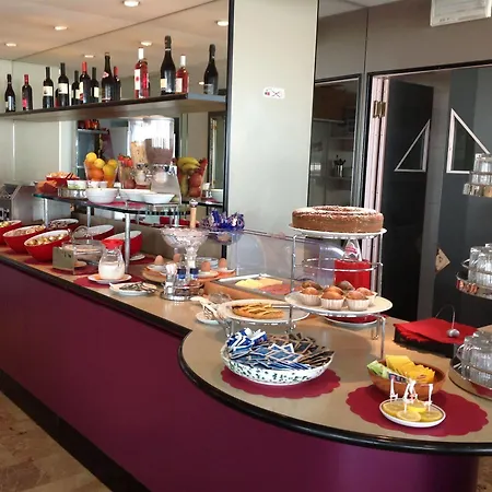 Hotel Bristol 3*